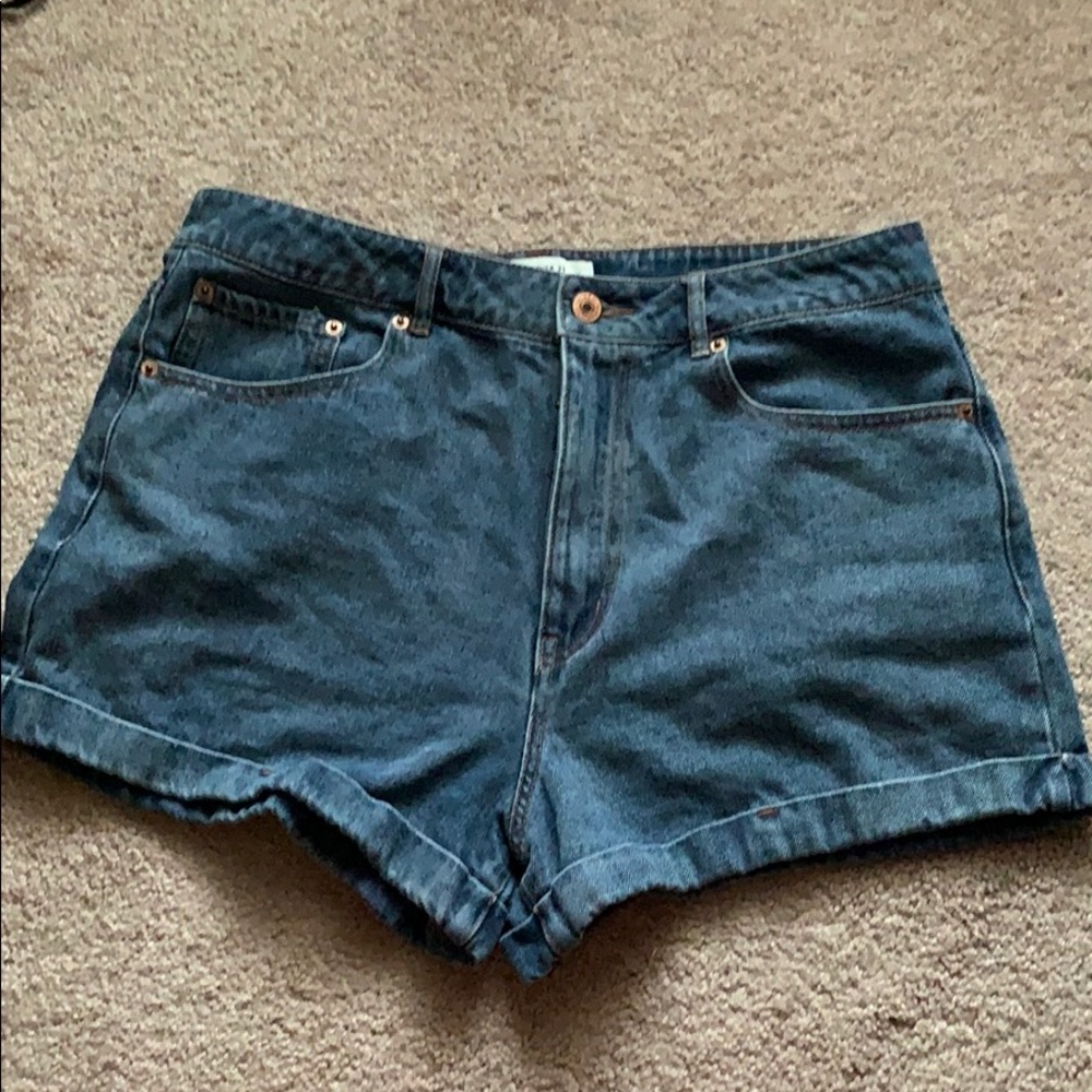 NWOT Denim Mom Shorts